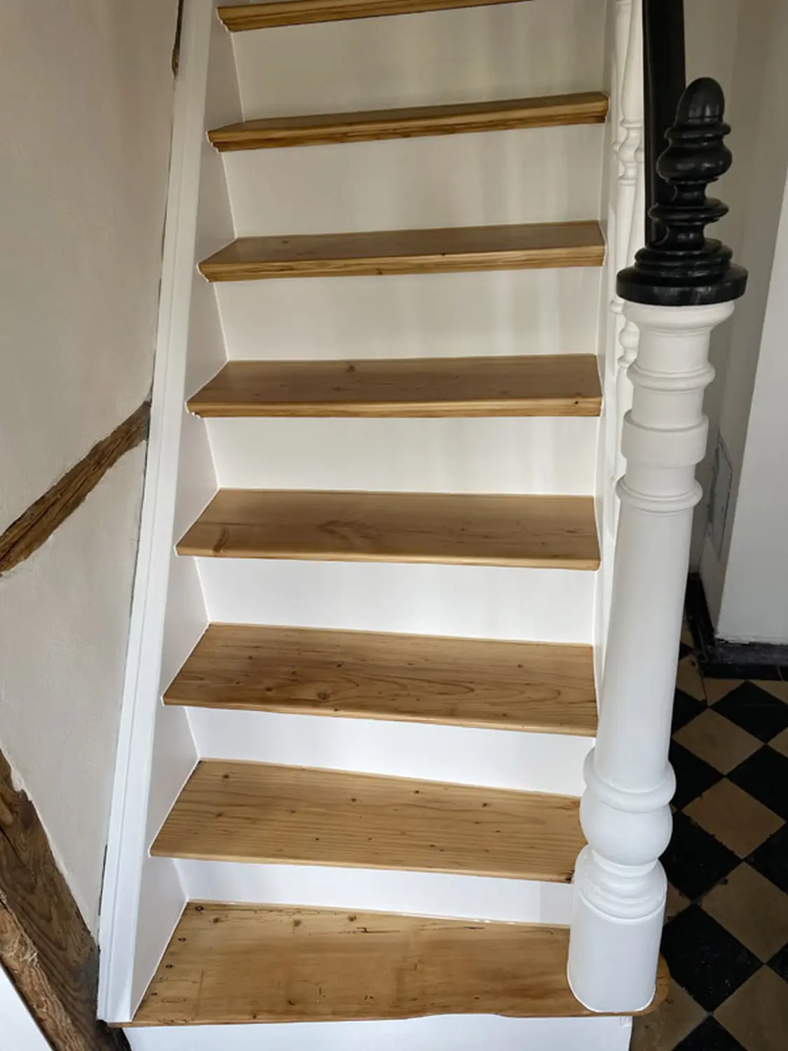 Treppenrenovierung & Treppensanierung von Handwerksbetrieb